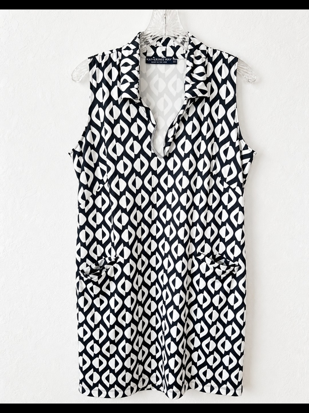 Katherine Way Black & White Geometric Collared Sleeveless Dress